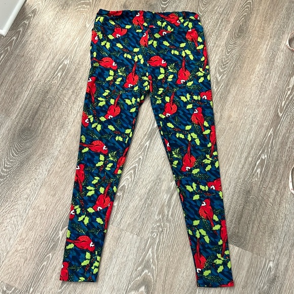 LulaRoe tall and curvy leggings - Picture 1 of 3